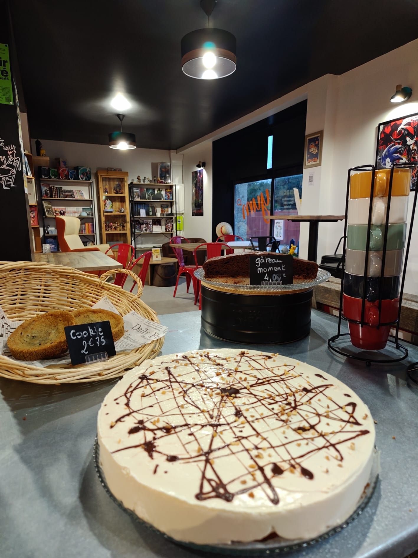 Une photo de plusieurs desserts